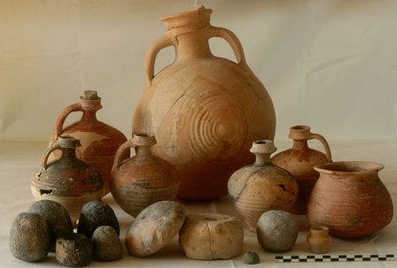 Pottery and Loomweights from 1997