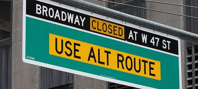 Use Alt Route Sign
