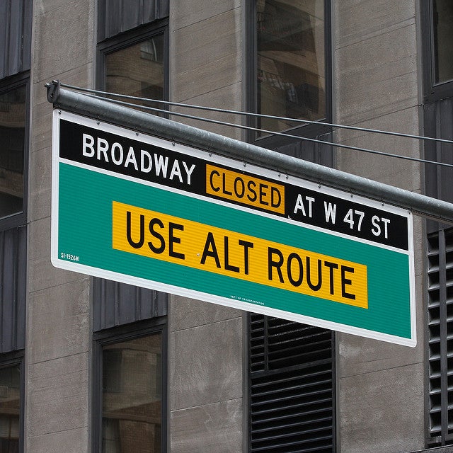 Use Alt Route Sign