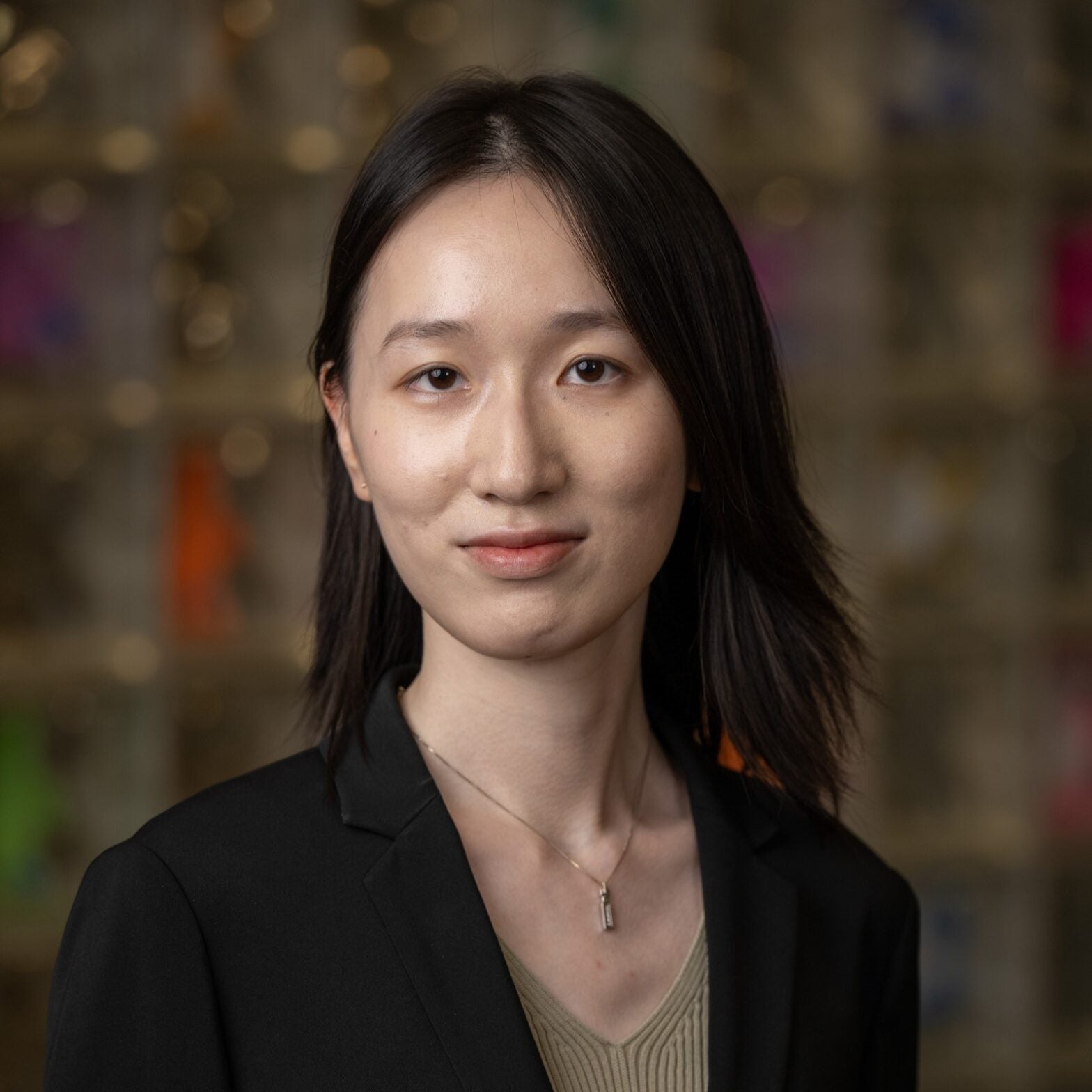 Jingjing Xu